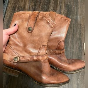 Women’s Brown Boots